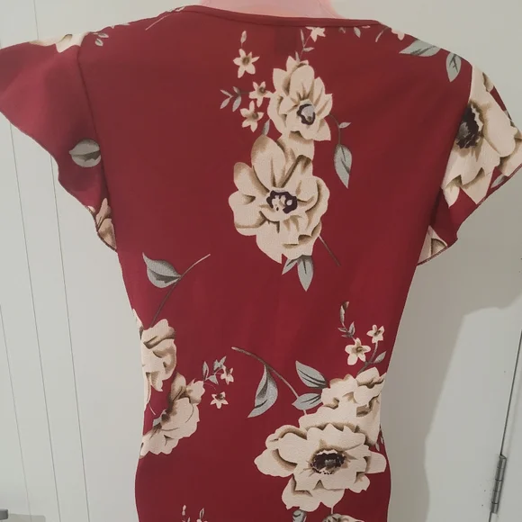 Shein red floral dress - Picture 2 of 3